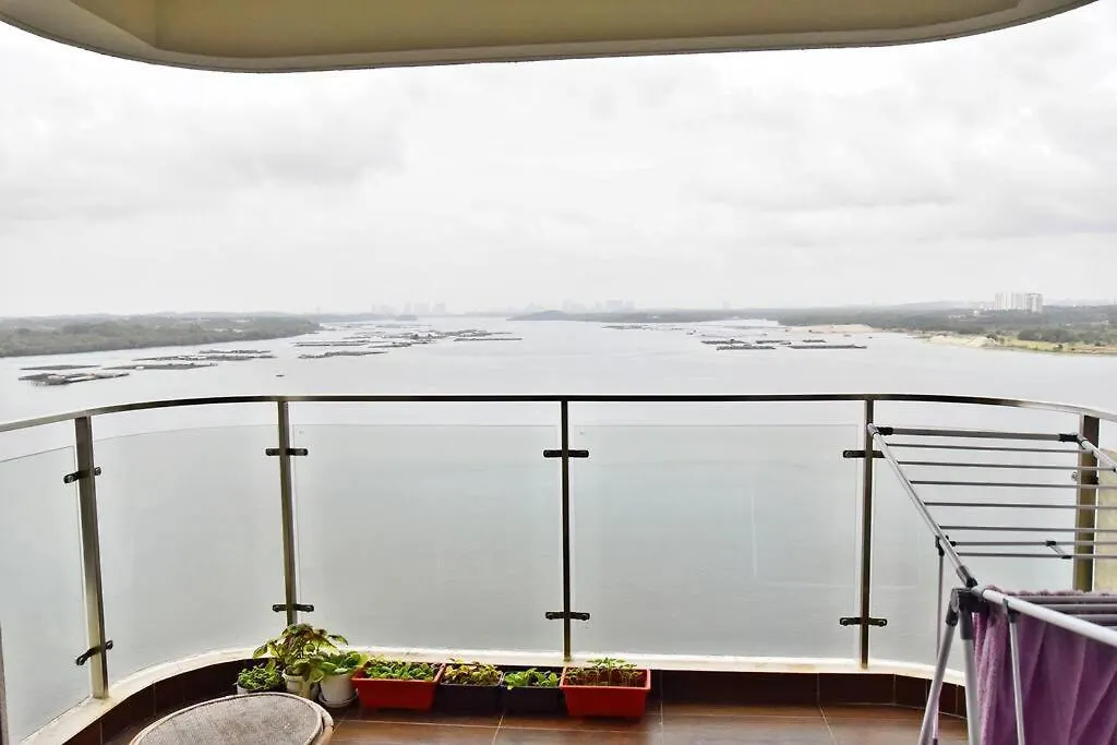 Invincible Seaview Comfy 2B Netflix Country Garden Apartment Johor Bahru