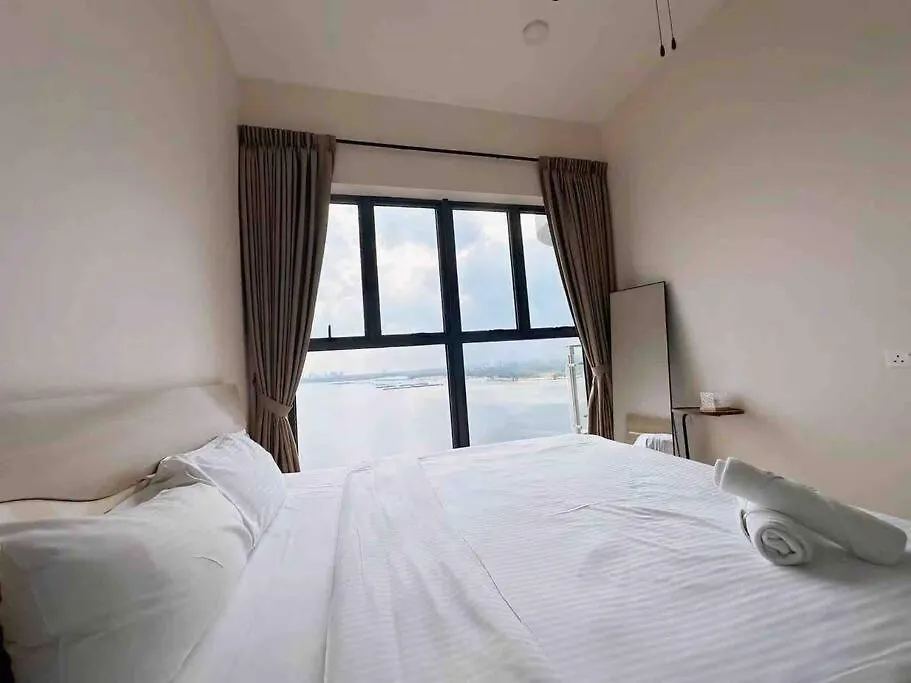 Invincible Seaview Comfy 2B Netflix Country Garden Apartment Johor Bahru Malaysia