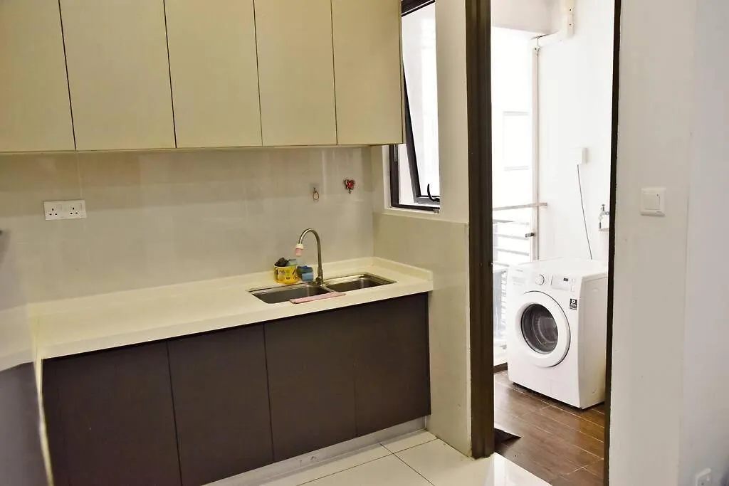 Invincible Seaview Comfy 2B Netflix Country Garden Apartment Johor Bahru