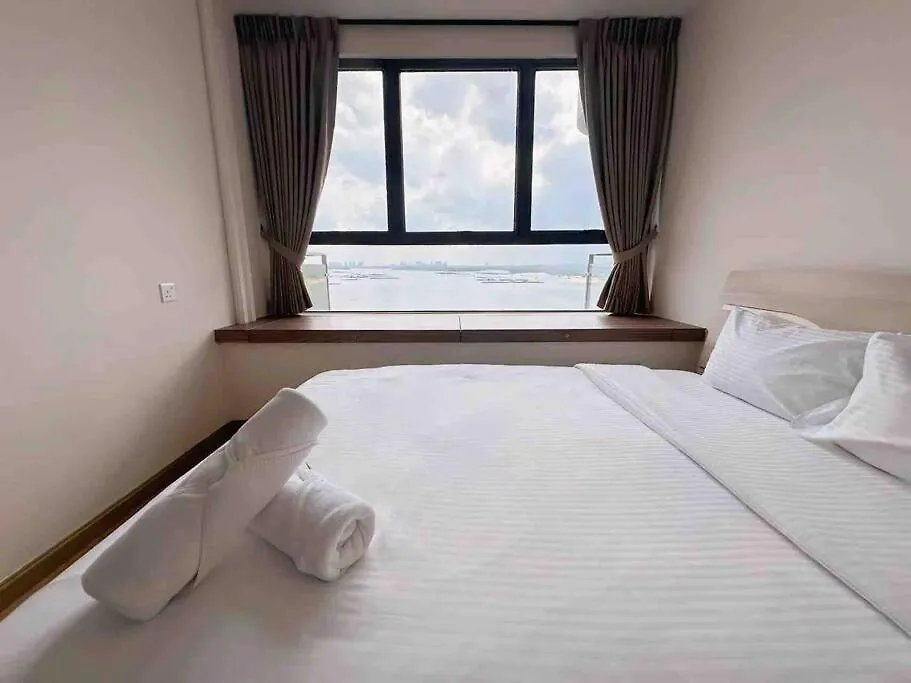 Invincible Seaview Comfy 2B Netflix Country Garden Apartment Johor Bahru