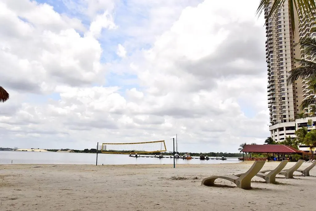 Invincible Seaview Comfy 2B Netflix Country Garden Apartment Johor Bahru